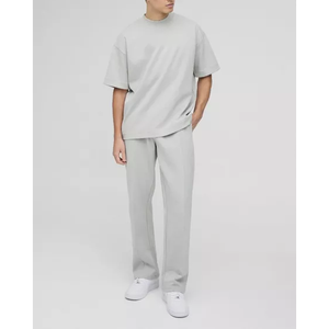 Ensemble sweat-shirt et pantalon d'hiver avec impression de logo personnalisé |   Sweat-shirt à capuche en molleton 100% coton résistant et pantalon de survêtement respirant - Product Image 2