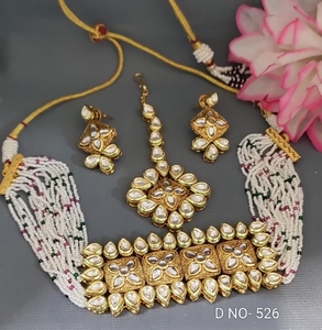 Collar Kundan Dorado de Moda con Pendientes Tikka SKU-526 D-4 - Product Image 3