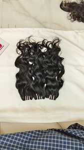 Paquete Natural ondulado crudo Cutícula sin procesar Alineada Cabello crudo Proveedores indios Extensiones de cabello humano del sur de la India Texturas naturales - Product Image 4
