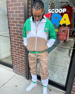 Traje cortavientos en blanco para hombre, chándal de nailon personalizado con cremallera completa, conjunto reflectante con logotipo, venta al por mayor - Product Image 2