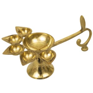 Diya traditionnelle en laiton Pancharati Aarti avec poignée pour Mandir, maison et bureau, décoration intérieure et cadeaux - Product Image 1
