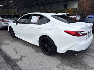 Toyota Camry SE Usado del 2025 - Product Image 5