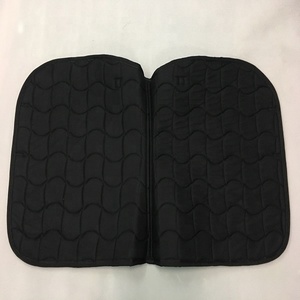 Almohadilla de sillín multiusos para caballo inglés, multicolor, cómoda, con forro polar transpirable, fabricada en India - Product Image 2