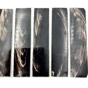 แผ่นเขาควายสีดำลายขาว คุณภาพดีที่สุด เป็นมิตรกับสิ่งแวดล้อม ผลิตด้วยมือ สำหรับกรอบแว่นตาและด้ามมีด - Product Image 1