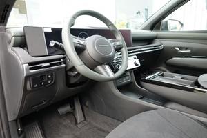 Neuf/Occasion 2025 HYUNDAI TUCSON HYBRID Transmission automatique COULEUR BLANC SUV 158KW - 215HP - Product Image 2