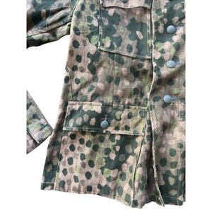 Veste d'uniforme allemande Heer de style vintage de la Seconde Guerre mondiale avec motif camouflage à pois, reproduction d'uniforme de haute qualité pour les reconstitutions - Product Image 3