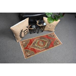 Tapis en laine Kilim turc vintage de 14x32ft à motif patchwork rouge et vert avec support en latex pour rehausser l'esthétique de votre espace - Product Image 2