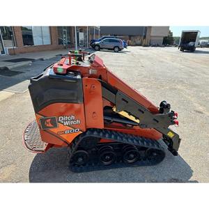 Cargadora Compacta SK600, Máquina de Trabajo Pesado - Product Image 5