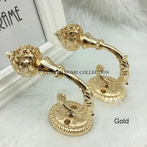 Crochets muraux en métal fini laiton antique pour ajouter une élégance vintage aux salons, chambres et bureaux - Product Image 6