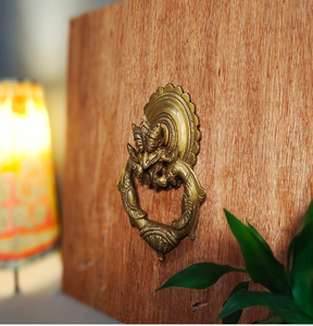 เคาะประตูสิ่งมีชีวิตที่เป็นตำนานทองเหลืองอย่างละเอียดด้วยการออกแบบที่ซับซ้อนมีจำหน่ายในราคาขายส่ง - Product Image 1