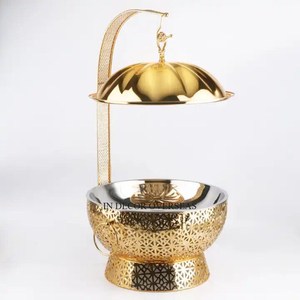 Atractivo Juego de Recipientes para Buffet de Acero Inoxidable con Textura Martillada y Diseño Floral Chapado en Oro de Alta Calidad para Catering - Product Image 4