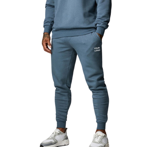 Conjunto Deportivo de Hombre de Alta Calidad, Diseño Personalizado, Estilo Jogger, Premium, Elegante, Cómodo y Moderno - Product Image 4