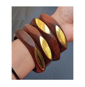 Bracelets en bois de style boutique imperméables de haute qualité, bijoux faits à la main en bois naturel, accessoires traditionnels pour femmes, personnalisables - Product Image 1