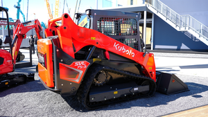 รถตักล้อยางแบบตีนตะขาบ Kubota SVL75-3 ปี 2026 พร้อมถังสีขาว ความจุ 2 ตัน - Product Image 3