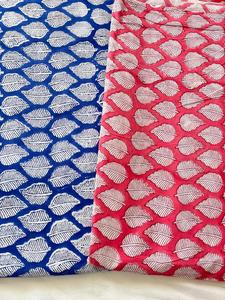 Tissu de robe d'été indienne fait à la main en pur coton avec impression de blocs à la main pour les designers coureurs artisans - Product Image 3