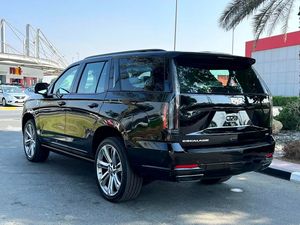 New 2025 Cadi llac Esca lade Sport Plati num Automatic transmission 7 Seater Horsepower 400 - 499 HP - Product Image 5