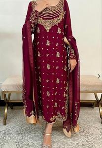 2025 @ Designer Broderie sur Long Kurta, Pantalon & Robe Dupatta avec Dabka Agrémentée, Perles, Travail de la pierre pour la fête/Mariage - Product Image 2