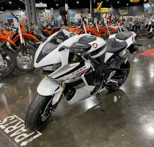 Nouvelle moto sportive CBR1000RR 998 cc à 4 cylindres en ligne 4 temps 2025-2026, livraison porte à porte - Product Image 6