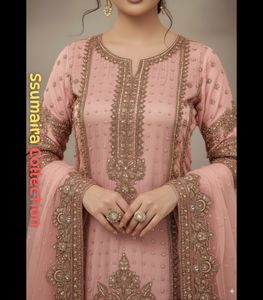 Sharara Rosa 2025 con Cristales, Dupatta de Organza, Adornos de Perlas y Corte de Dama en Chifón para Bodas y Graduaciones - Product Image 5