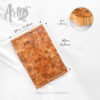 Planche à découper en bois d'olivier rustique brun ArtisRaw de Tunisie, sculptée, durable, pour la cuisine et les restaurants, pour la découpe et le jus