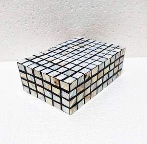 Nouvelle conception de boîte à bijoux rectangulaire de luxe en incrustation d'os, style bohème artisanal, durable, multifonction, fabriqué en Inde - Product Image 5