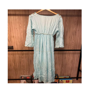 Sofisticado vestido de mujer con hombros descubiertos para fiestas nocturnas con ajuste elegante y llamativo diseño drapeado de La India - Product Image 2