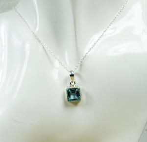 Collar con Colgante de Topacio Azul, Plata de Ley 925, Gema Cuadrada, Joyería Hecha a Mano, Regalo de Piedra Natal de Noviembre para Mujer - Product Image 2