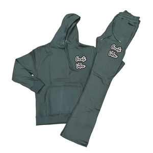 Survêtements de détresse pour hommes de haute qualité en polyester de couleur rouge survêtements de jogging avec design et logo personnalisés - Product Image 3