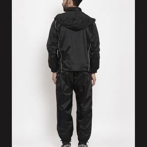 Conjunto deportivo de dos piezas de nailon grueso tipo cortavientos OEM, chaqueta con cremallera extragrande personalizada y pantalones deportivos para gimnasio y entrenamiento. - Product Image 2