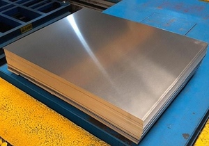 <span class=keywords><strong>Plaque</strong></span> en aluminium de haute qualité 3003 H16 <span class=keywords><strong>2</strong></span> <span class=keywords><strong>mm</strong></span> utilisée dans la construction des plafonds - Product Image 2