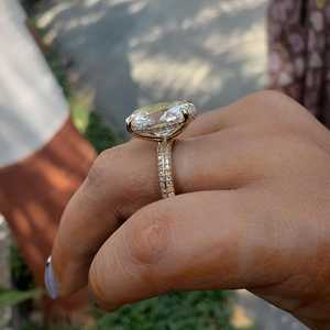 Anillo de Compromiso Ovalado de 9.40 Quilates con Diamantes Cultivados en Laboratorio, Color EF, Claridad VS, con Halo Oculto y Corte de Cuchilla, para Bodas - Product Image 4