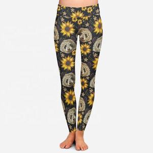Leggings pour femmes au design personnalisé haute performance pour les amateurs de vêtements de sport Leggings à sublimation - Product Image 1