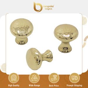 Perillas de Puerta de Latón con Diseño de Puntos Martillados, 32 mm, Precio Económico, Última Llegada, 5 Años de Garantía, Fácil Instalación, Diseño Moderno - Product Image 2