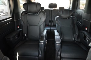 TOYOTA ALPHARDS HYBRIDES 2.5L E-4WD 7-SEATERR 2024 - Product Image 2