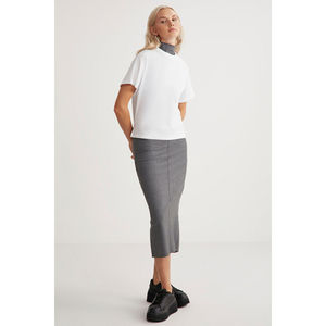 GRIMELANGE Lottie Camiseta Básica de Manga Corta para Mujer, 100% Algodón Orgánico, Corte Regular, Cuello Redondo - Product Image 2