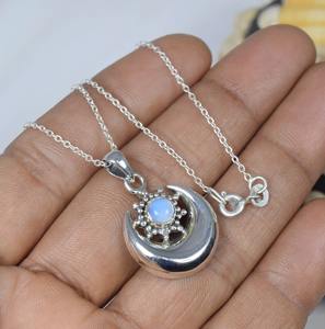 Milky Opalite 925 Sterling Silver Gemstone Pendentif Élégant Pendentif Bijoux Faits À La Main Forme Ronde Pendentif Cadeau Pour Noël - Product Image 2