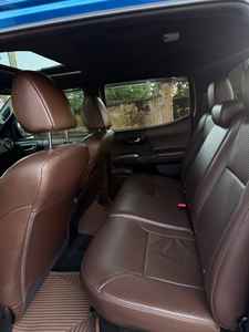 Toyota Tacoma 2017, caméra LED, éclairage électrique, cuir, turbo, alliage d'aluminium, PICKUP, manuelle, tambour avant + tambour arrière, diesel - Product Image 4