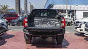 Nuevo/USADO NEGRO 2023 TOYOTA HILUX SR5 SC AP6 360 Cámara Trasera Capacidad de Carga 31-40T Emisión Diésel/GAS Automático - Product Image 6