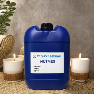 Huile de Muscade (Graines) 25kg en Bouteille, Qualité Alimentaire, pour Aromathérapie, Soin du Visage, Relaxation Musculaire, Huile Parfumée et Arôme – Approvisionnement Direct Usine - Product Image 1