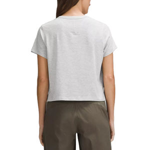 Nouveaux T-shirts pour femmes élégants et écologiques en coton et polyester, décontractés, respirants, avec logo personnalisé, qualité supérieure, en vente à prix compétitif - Product Image 3