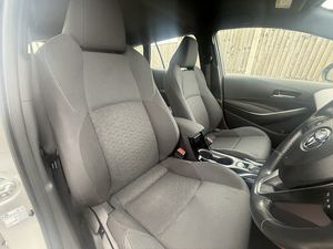 TOYOTA COROLLA 2020 USADO, VOLANTE A LA IZQUIERDA/DERECHA - Product Image 4