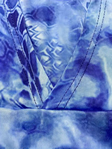 เสื้อตกปลามีฮู้ดพิมพ์ลายดอกไม้สำหรับผู้ชายฤดูร้อนบริการ OEM ออกแบบโลโก้ตามสั่งระบายอากาศได้ UPF 50สีฟ้า - Product Image 5