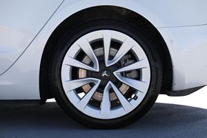 2021 Tesla โมเดล3รถเก๋ง AWD, รถพรีเมียมสีดำล้วนมอเตอร์คู่แบบ unmodified ส่วนใหญ่เป็นรถยนต์ไฟฟ้าลิเธียมอัตโนมัติ - Product Image 6