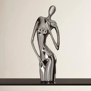 Exquise figurine en argent pour femmes, sculpture moderne, pièce décorative parfaite pour les intérieurs élégants de la maison et du bureau, en provenance d'Inde - Product Image 1