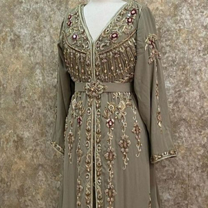 NUEVO ELEGANTE Y HERMOSO TRABAJO DE BORDADO EN VESTIDO CAFTÁN CON CUENTAS DE CRISTAL EMBELLECEDADAS, PIEDRA, SECUENCIA, TRABAJO DE DABKA @ 2024 - Product Image 1