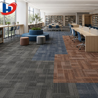HJ Moderne Geometrische Nylon-Teppichfliesen 50x50cm für Kreativstudios, Lobbys, Besprechungsräume, Mehrstufige Schleifen-Teppichböden für Architekturprojekte