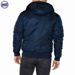 Blouson bombardier de haute qualité, nouveau Design professionnel pour hommes, léger et de haute qualité, en vente - Product Image 2