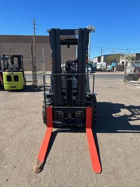 Cheap Offer  LIFT Forklifts ZFG25P SRT 2.5 Gas Lpgn Solid Tires 4 m 5 m 6 m Mast Forklift Truck