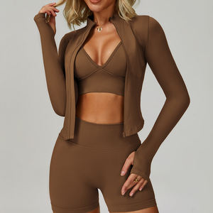 Nouveau modèle Veste de yoga et leggings de gym de haute qualité Logo personnalisé Leggings d'entraînement sans couture Ensemble de 3 shorts pour femmes - Product Image 2