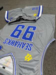 Tenues de basketball personnalisées OEM de haute qualité pour hommes adultes – Respirantes, anti-humidité, séchage rapide, sans manches, imprimées par sublimation - Product Image 6